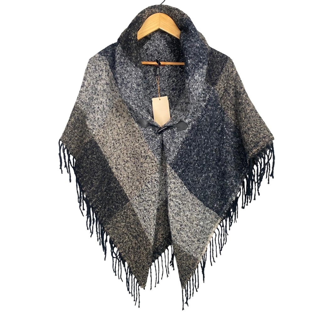 Altare Poncho‎ Wrap Women One Size Plaid Toggle Fringe Preppy Cozy Boho Layering